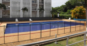 Apartaestudio con balcon a la piscina